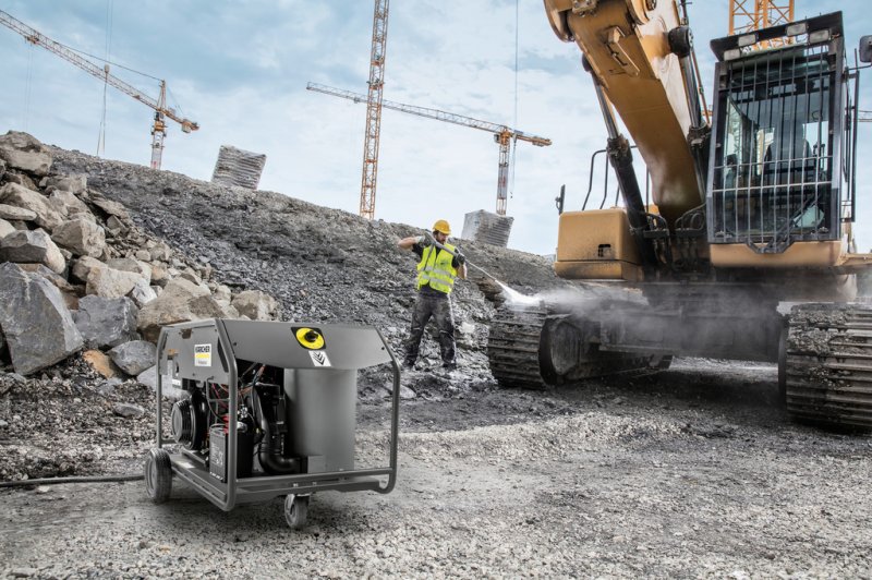 Aparat de spalat cu presiune cu motor termic (motorina) si incalzire, Karcher HDS 8/20 De