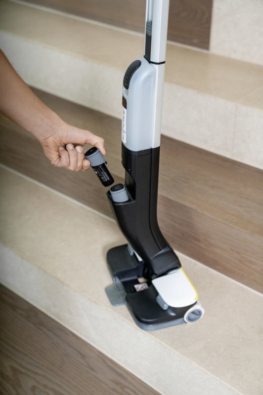 Mop electric cu acumulator 2x4V, 2.5Ah, 2xRola 300mm, tip FC4-4 BATTERY SET 4B DUO